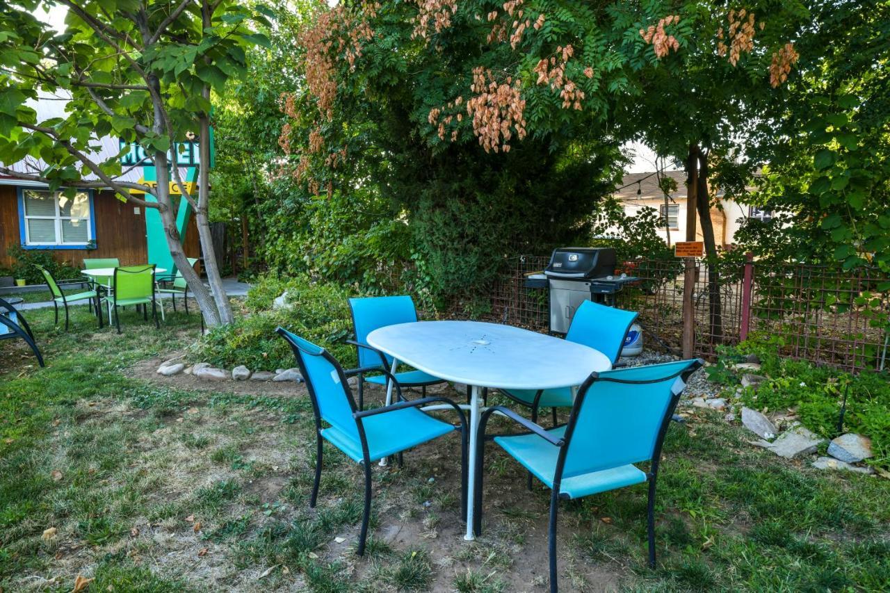 Lodge 7 - Downtown Location. Studio With Shared Hot Tub. Minutes To Arches N.P. Моаб Екстер'єр фото